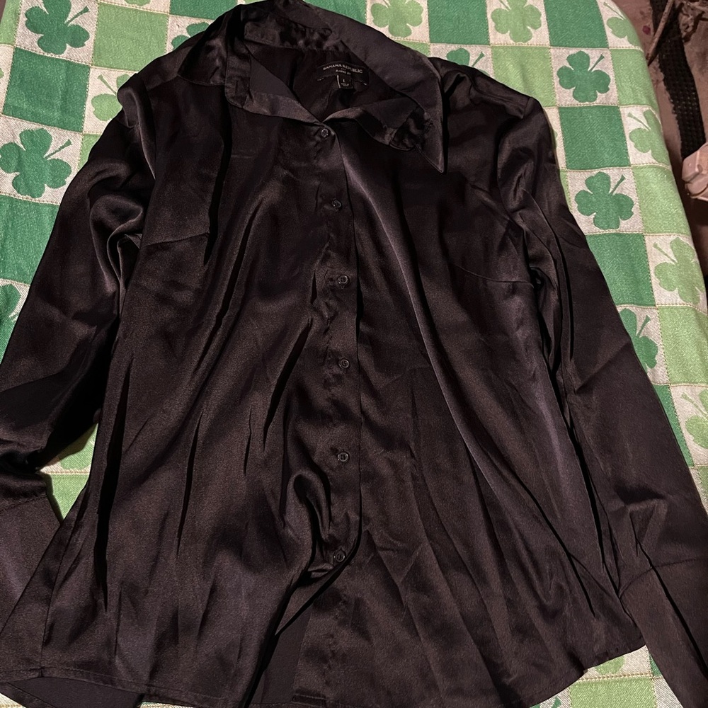 Black button up Banana Republic Shirt Size Large